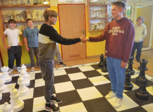 Królowie i Królowe Wielkiej Szachownicy! Za nami emocjonujący tydzień turniejowy.