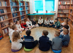 Pasowanie na czytelnika uczniów I klas